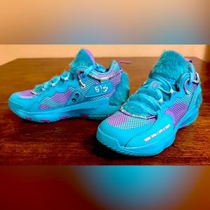 Adidas Dame 8 Monsters Inc (ART S28977) Kids Sully Shoes Pulse Aqua Size us 3